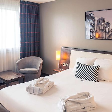 Hotel Mercure Rennes Cesson Exteriör bild
