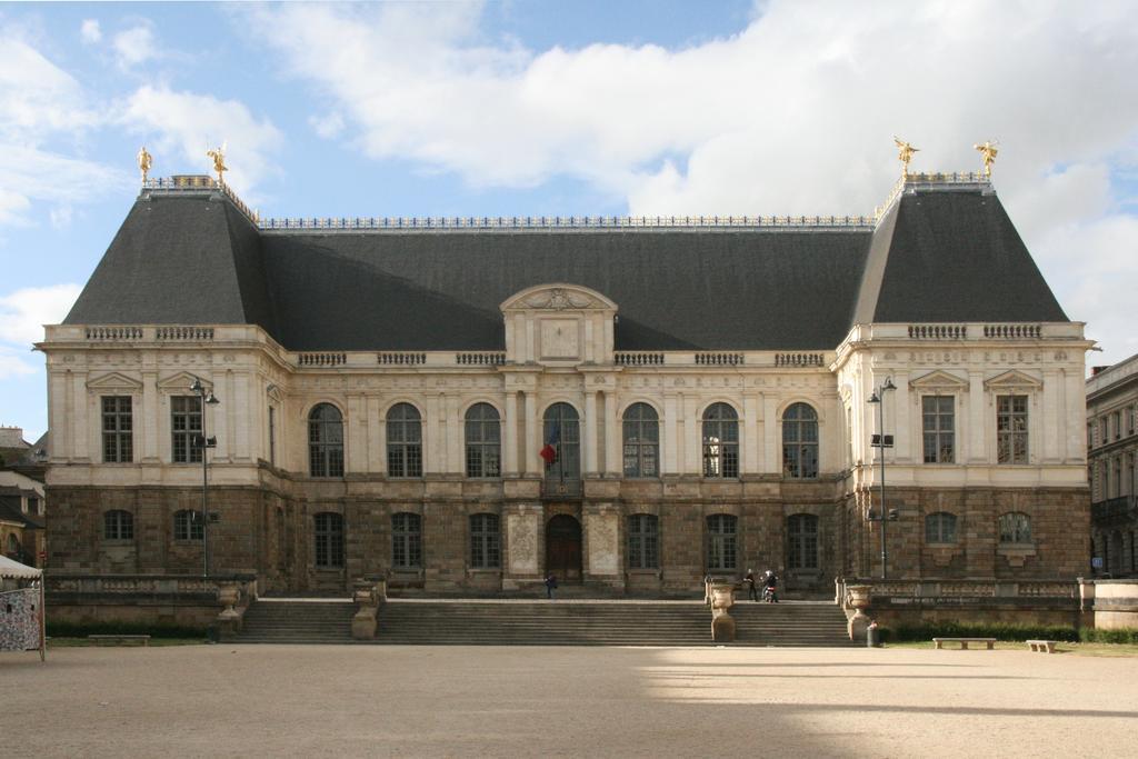 Hotel Mercure Rennes Cesson Exteriör bild