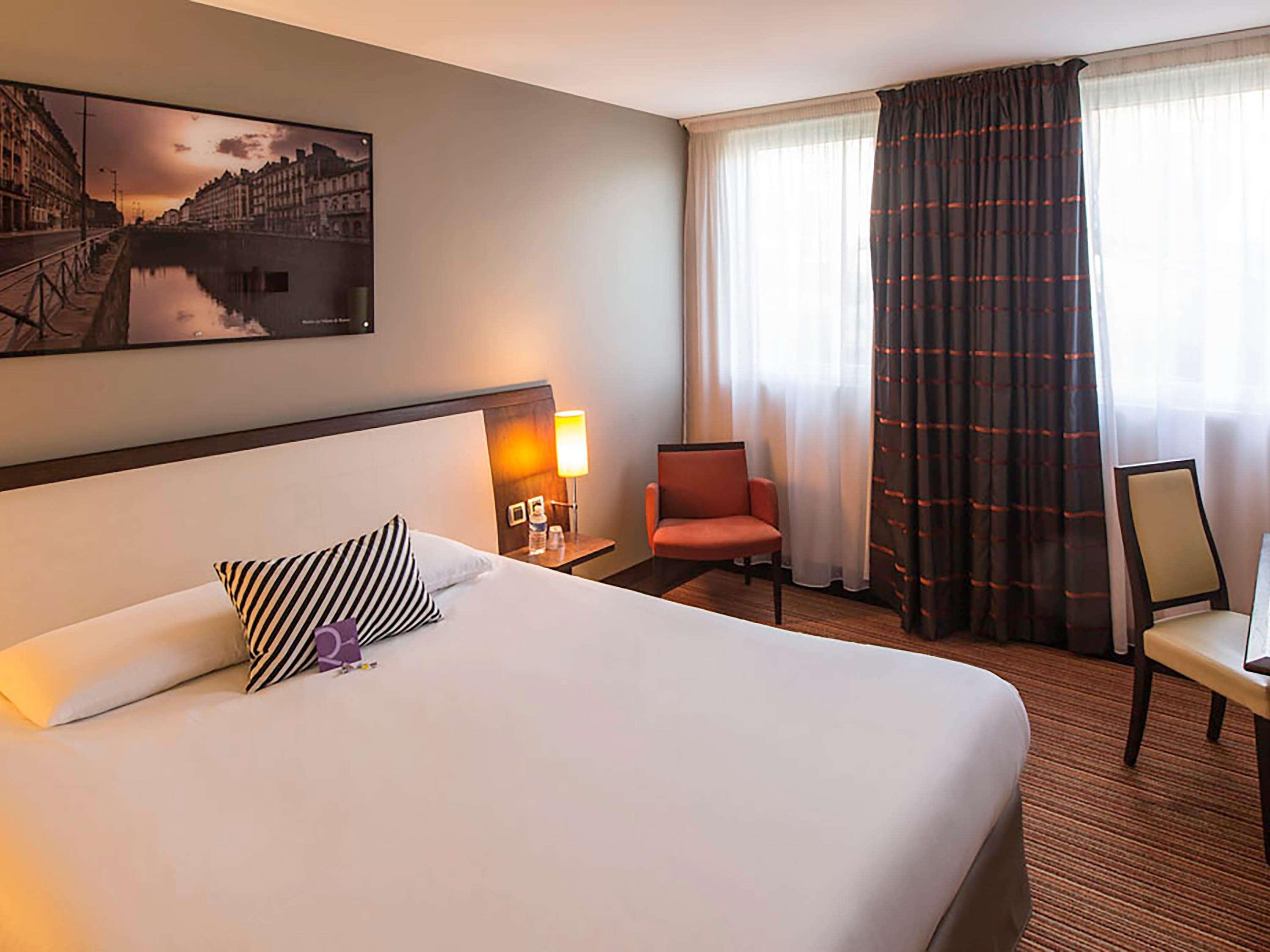 Hotel Mercure Rennes Cesson Exteriör bild