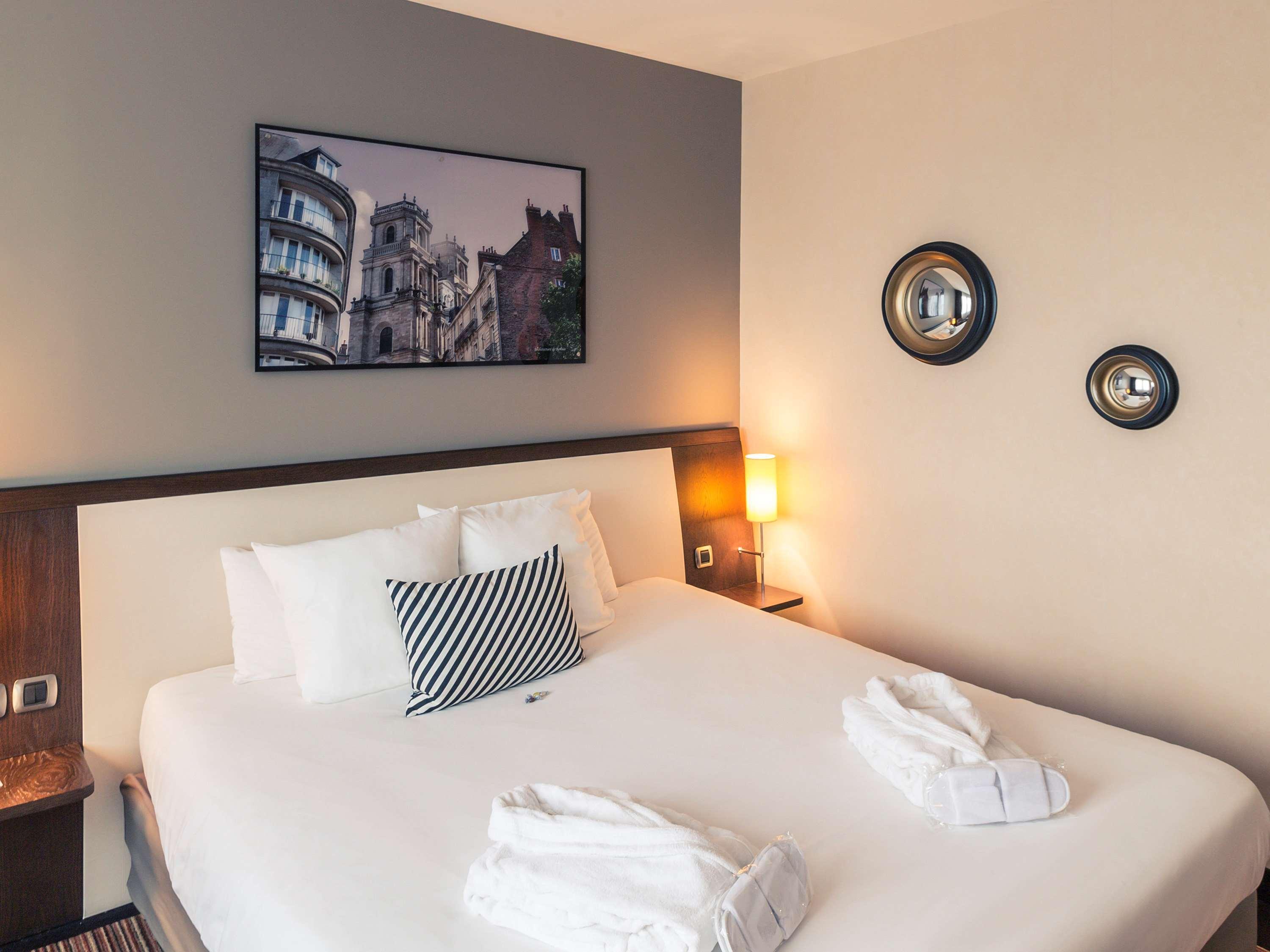 Hotel Mercure Rennes Cesson Exteriör bild