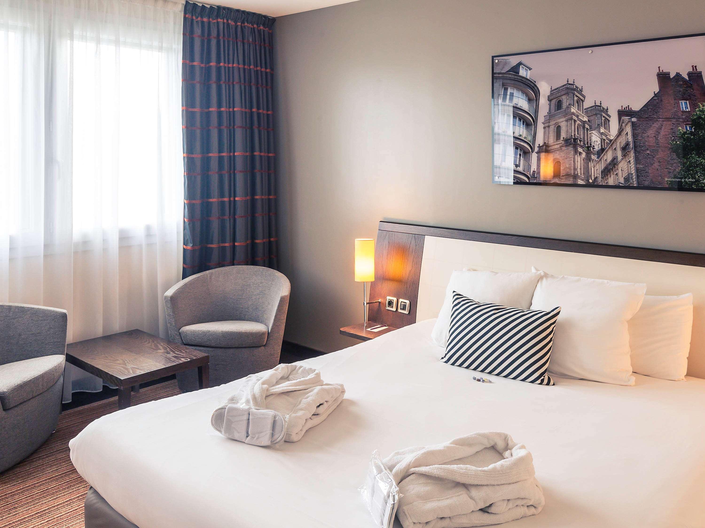 Hotel Mercure Rennes Cesson Exteriör bild