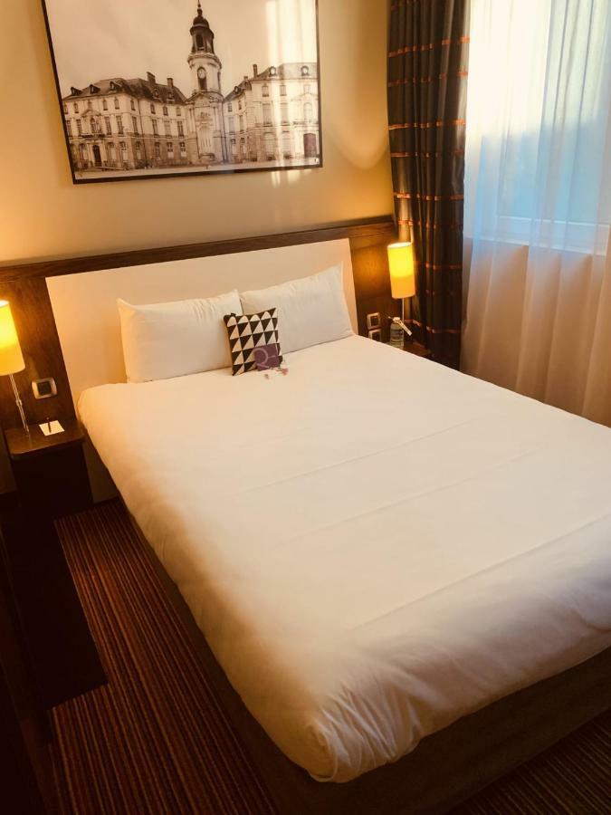 Hotel Mercure Rennes Cesson Exteriör bild
